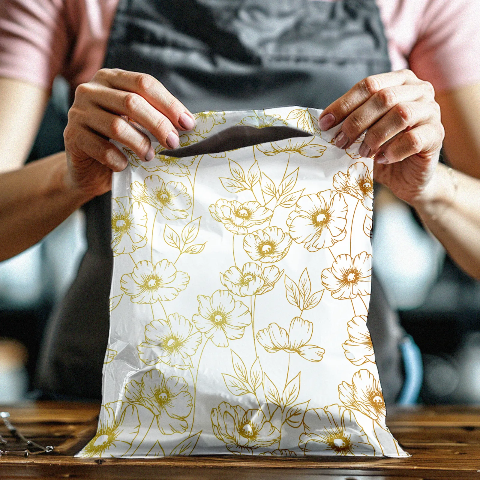 10x13 Gold Sketched Floral Designer Poly Mailers Shipping Envelopes Premium Printed Bags